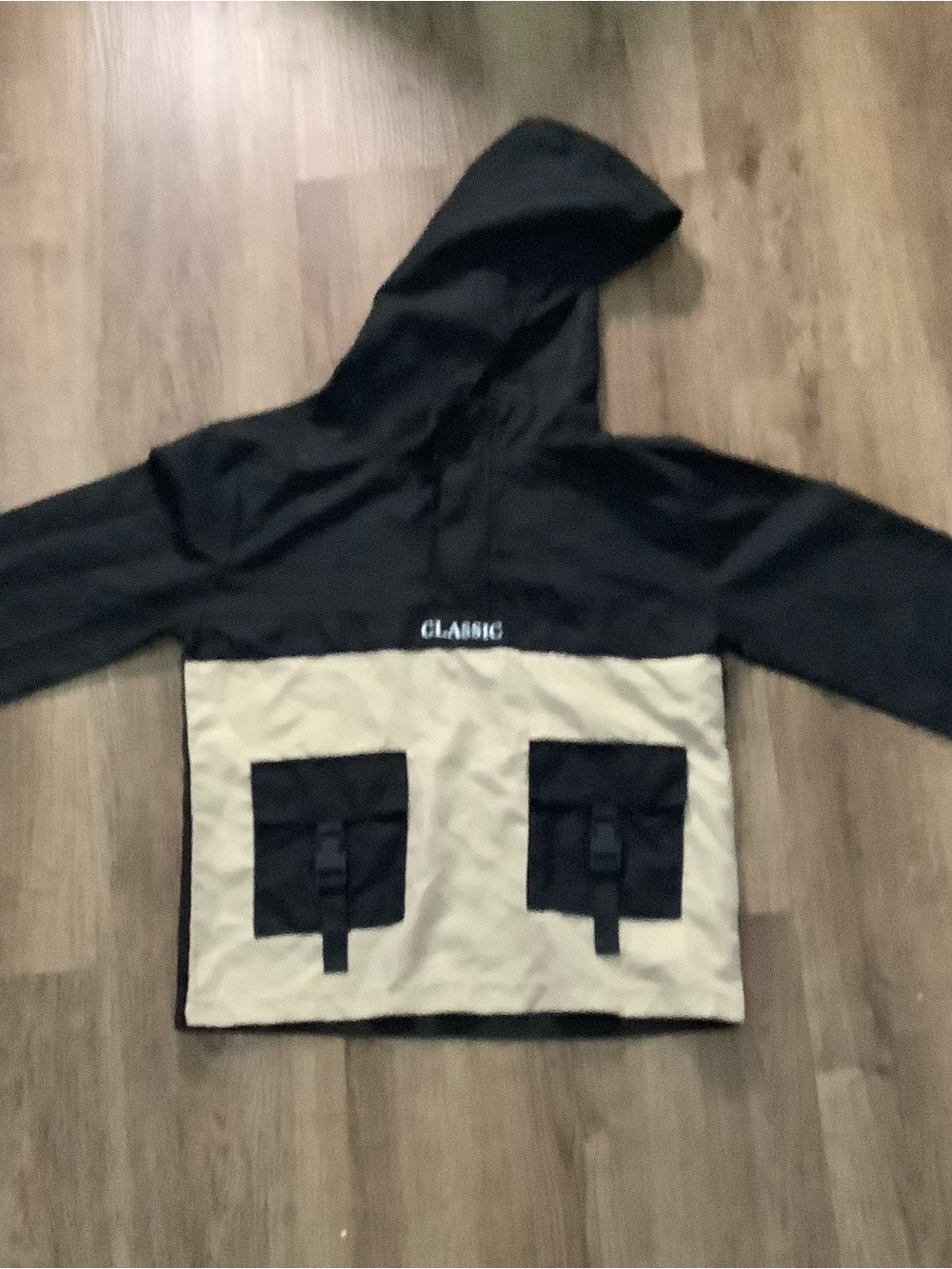 Classic Kids Black and Cream Colorblock Hoodie & Cargo Joggers Set - Picture 2 of 5